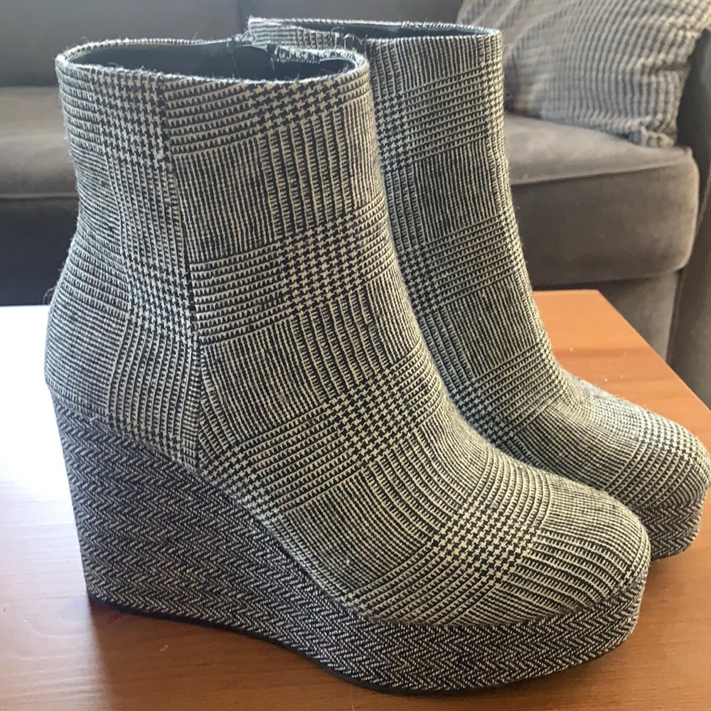 Never worn Mix no 6 booties